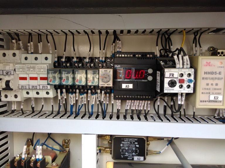 ���Qģ�K-������{(di��o)�ݗU�C